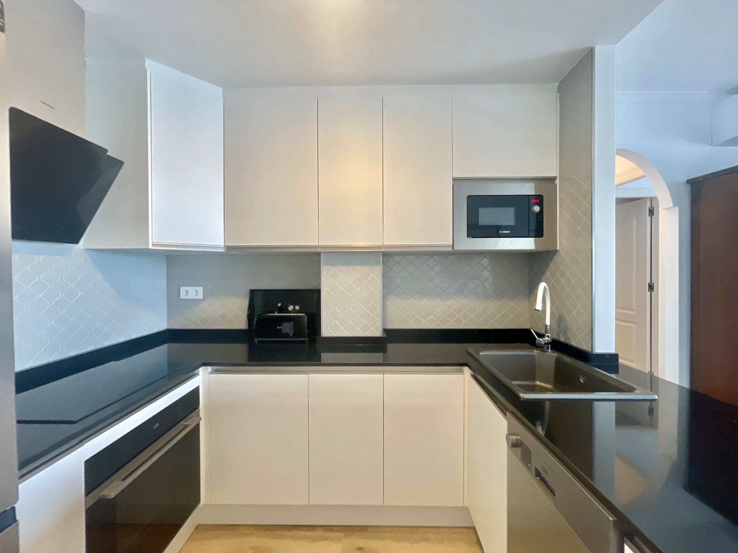 Apartamento reformado en primera línea de mar: foto 5 de 9