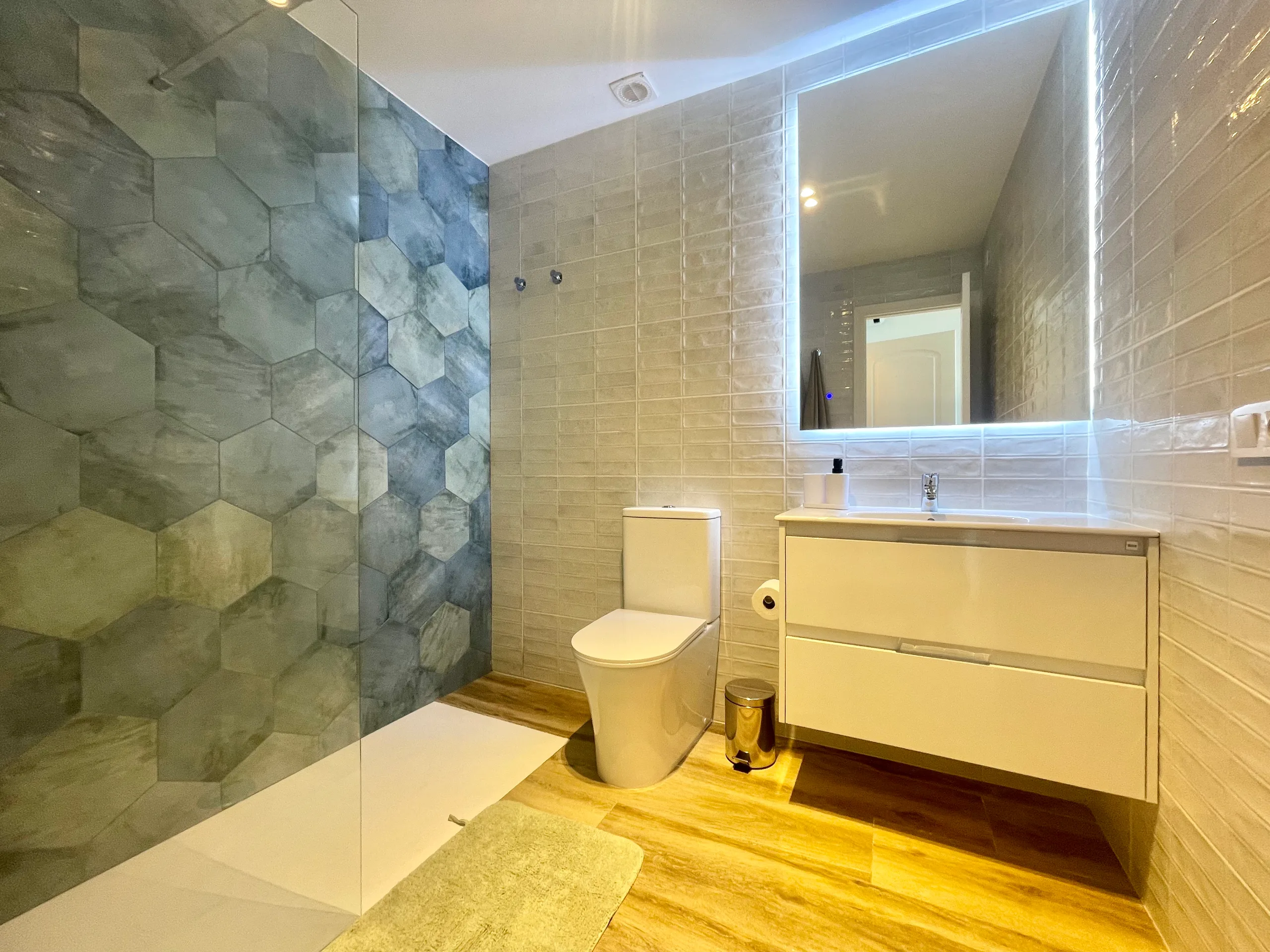 Apartamento reformado en primera línea de mar: foto 7 de 9
