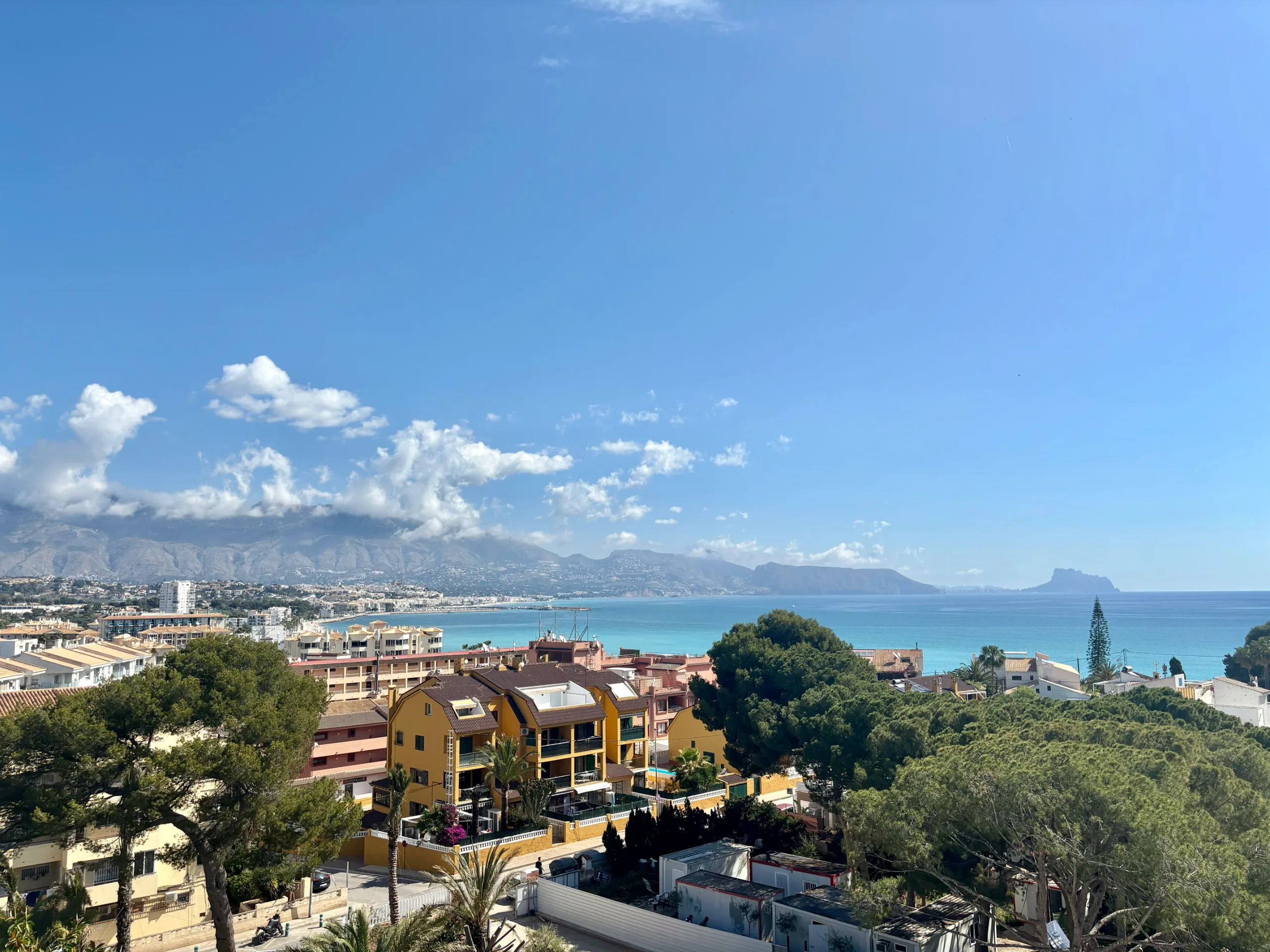 Ático dúplex a estrenar con vistas al mar: foto 3 de 9