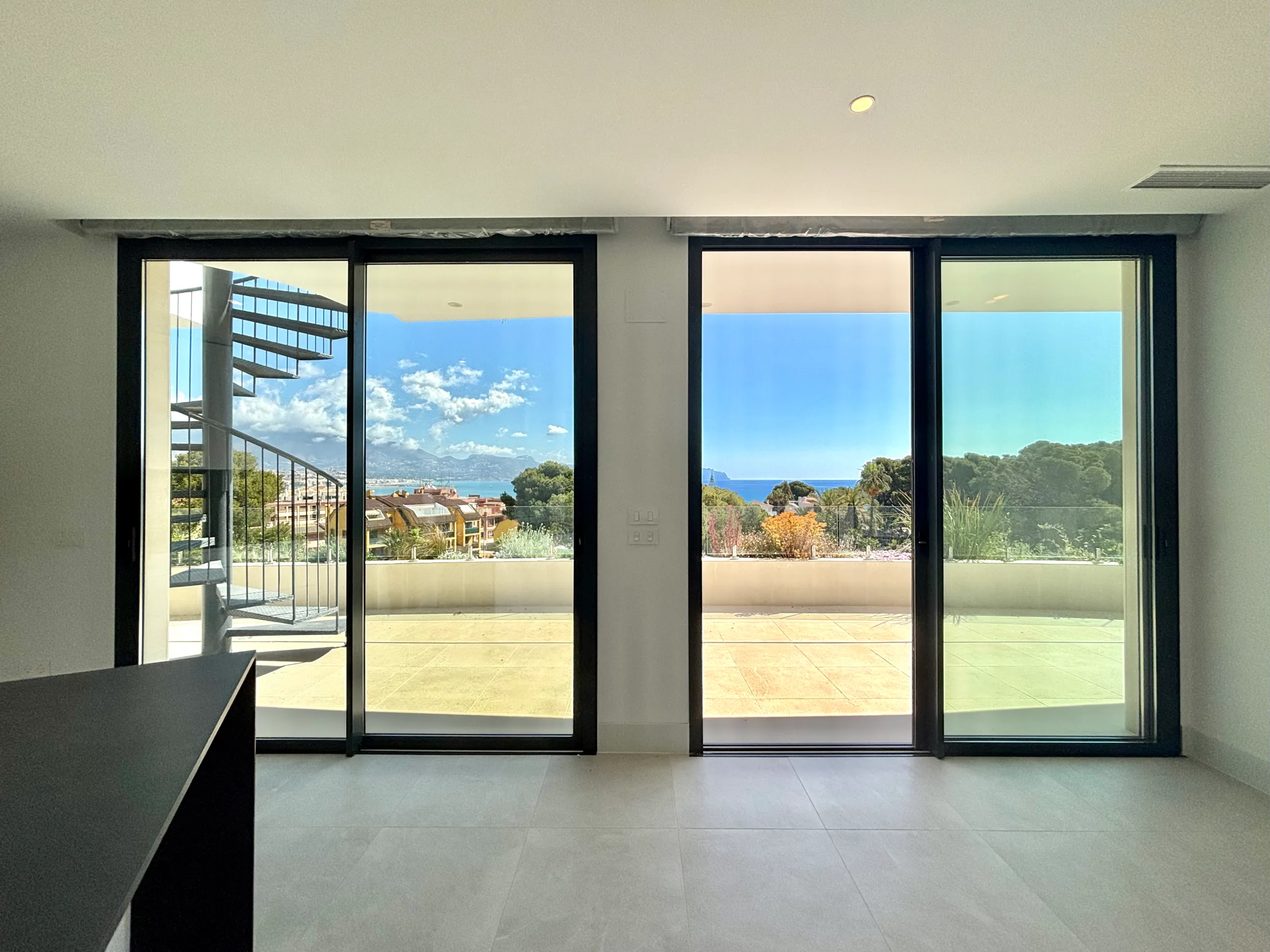 Ático dúplex a estrenar con vistas al mar: foto 5 de 9