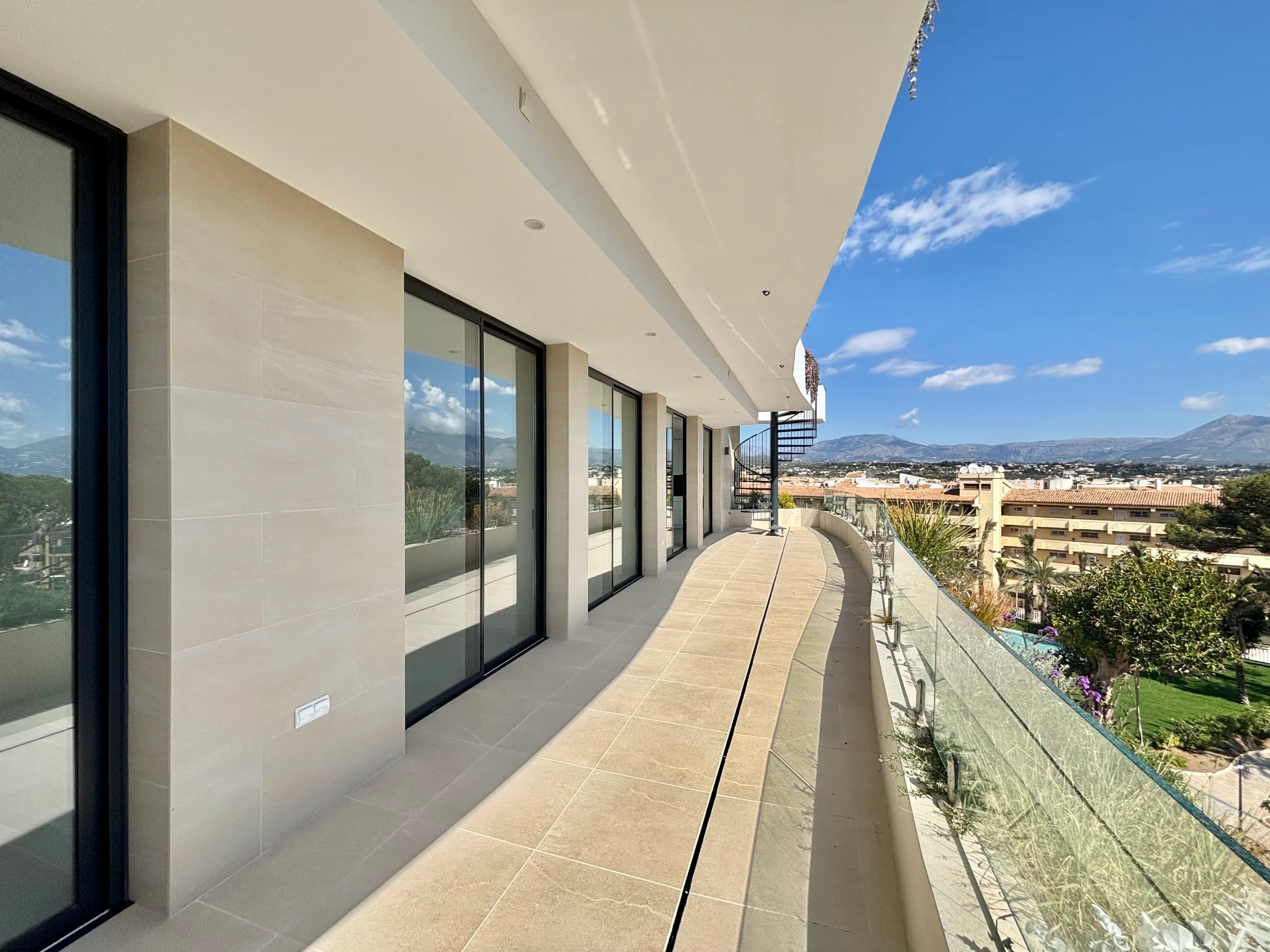 Ático dúplex a estrenar con vistas al mar: foto 9 de 9