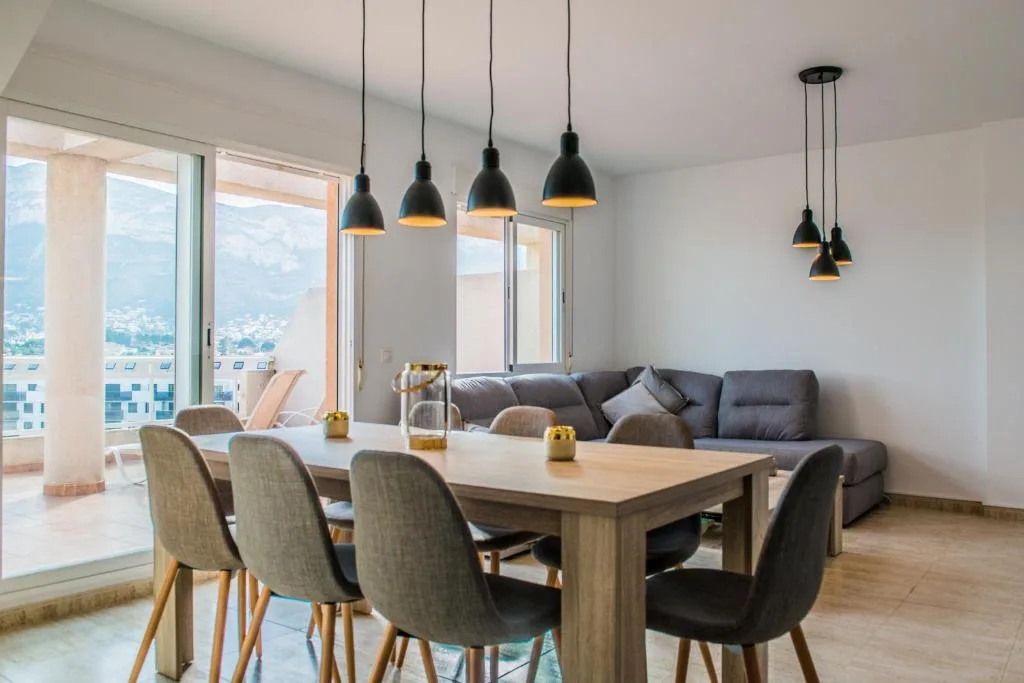 Ático dúplex con una gran terraza, en Dénia