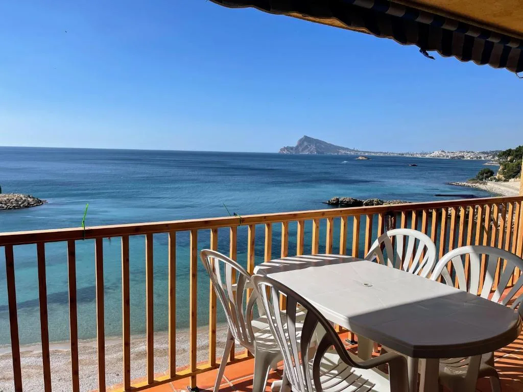 Piso en primera línea de playa: foto 2 de 9